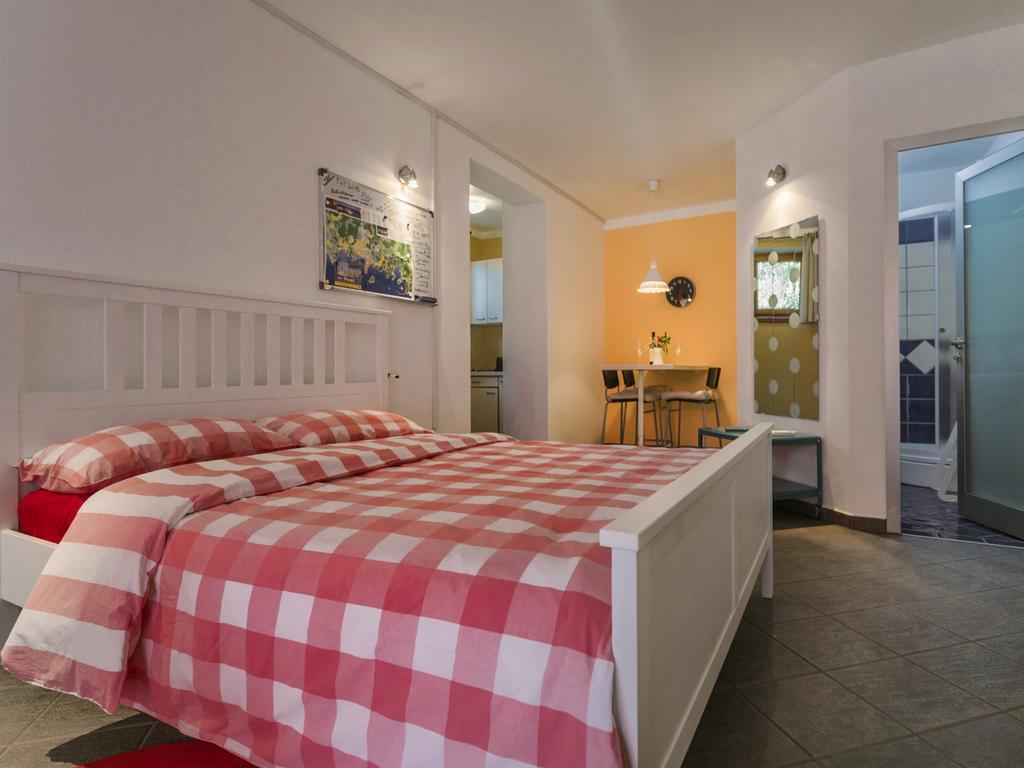 Apartment Urban ポレッチ エクステリア 写真
